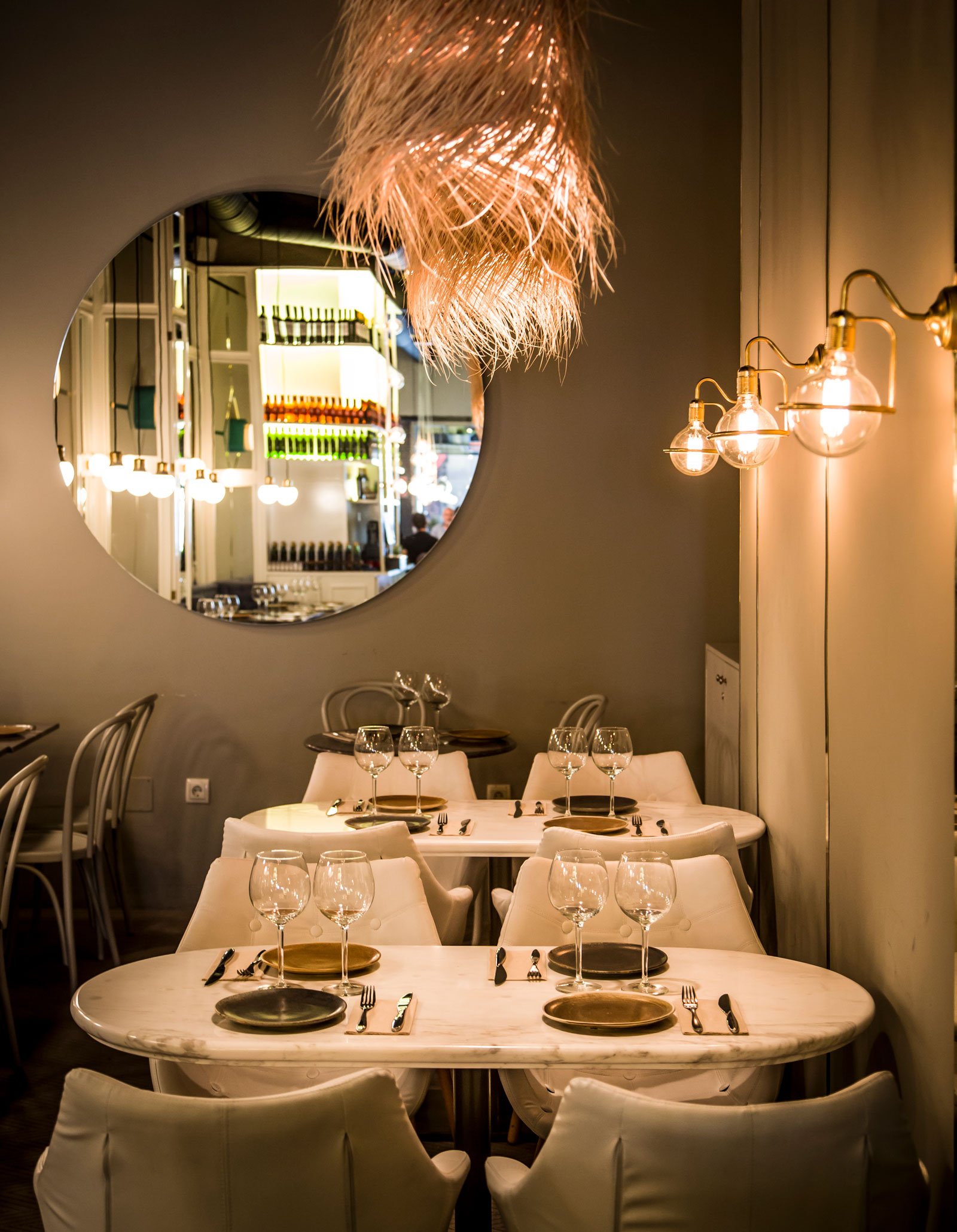 Ambiente acogedor en restaurante del barrio de Salamanca, Madrid